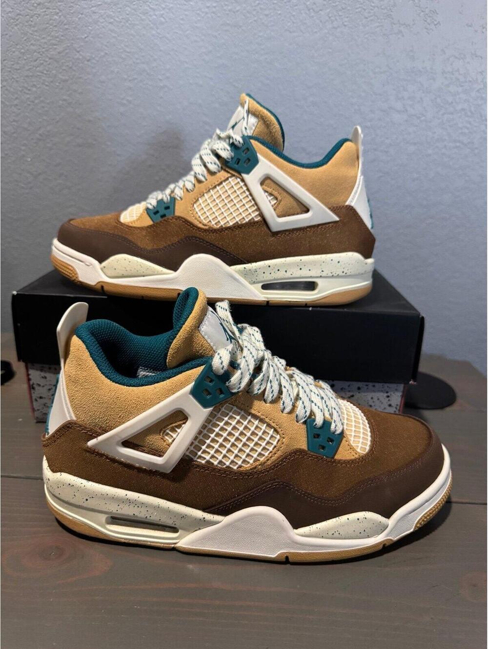 Nike Air Jordan 4 Retro Shoes in Cacao Wow/Multicolor